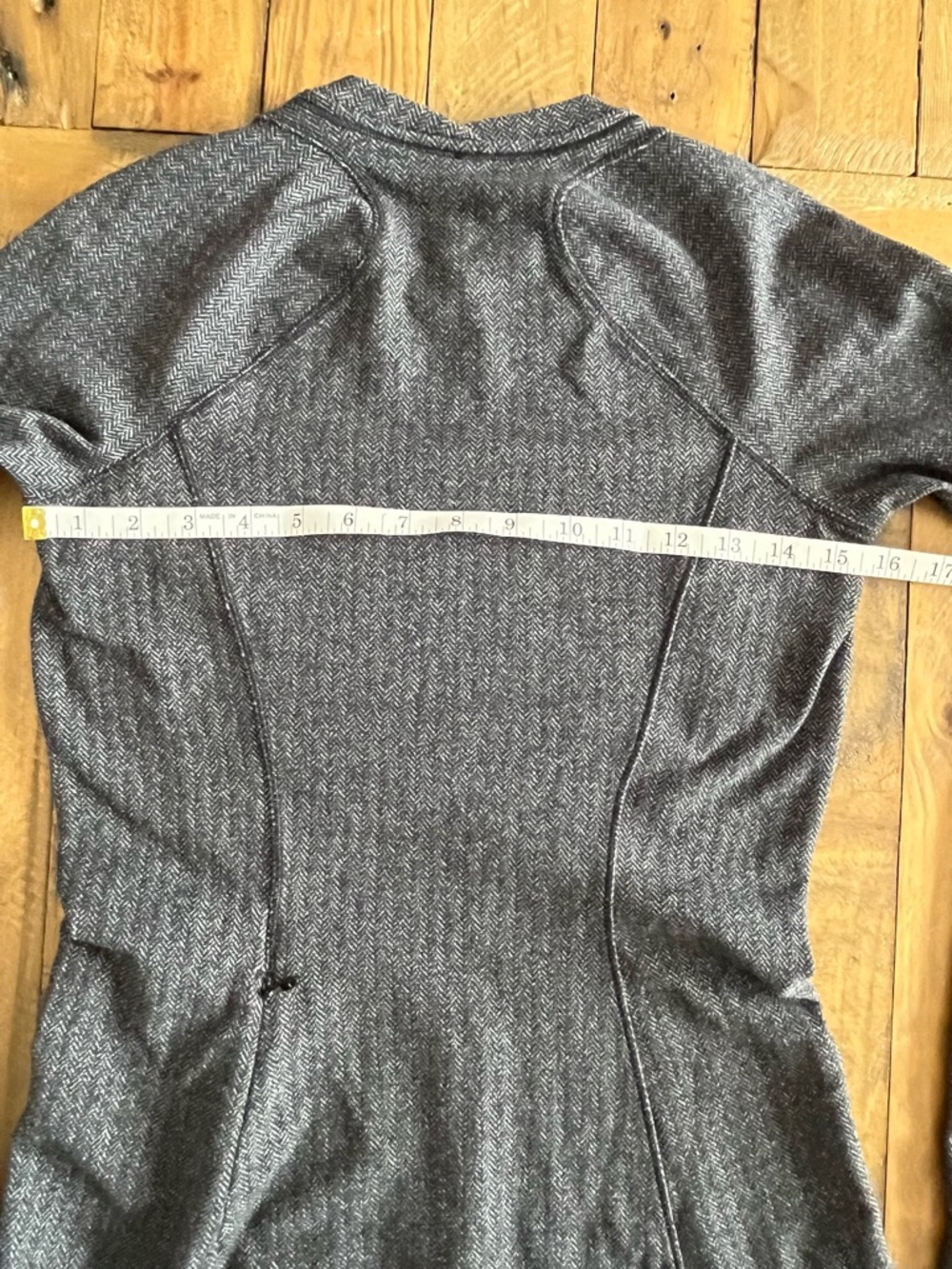 Lululemon Runderful Long Sleeve Herringbone Heathered Black/Grey Top US 6 - Picture 10 of 15